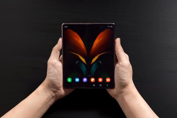 Samsung May Be Working On Dual-UDC Facial Recognition tech